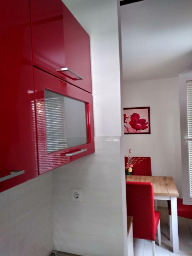Apartments Mira Biograd Na Moru Eksteriør billede