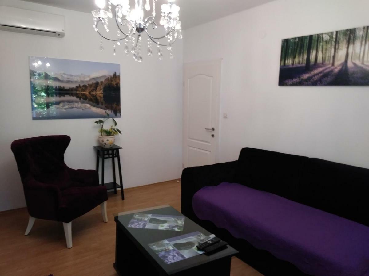 Apartments Mira Biograd Na Moru Eksteriør billede