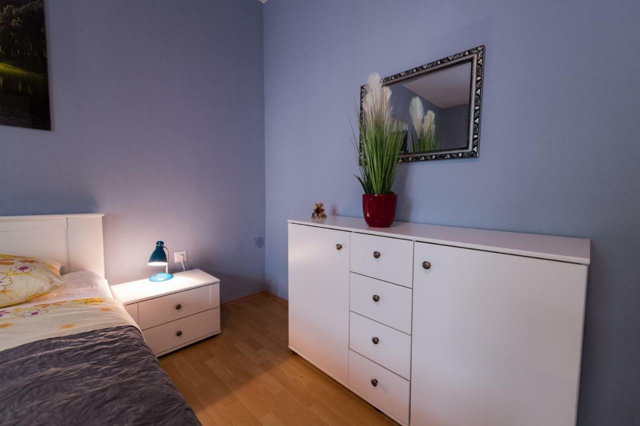 Apartments Mira Biograd Na Moru Eksteriør billede